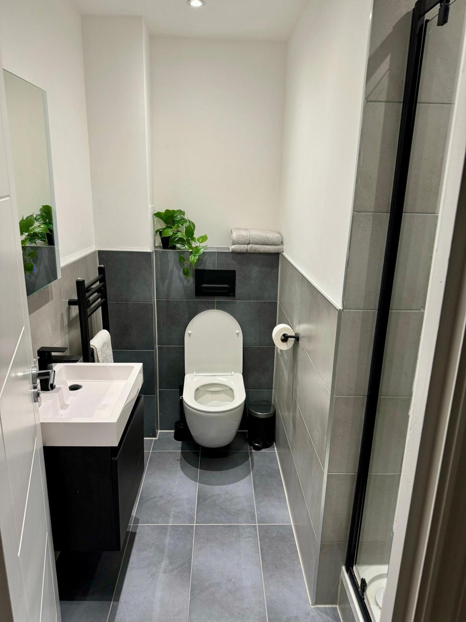 Holiday Home 2Br L 2Ba With Patio-Sleep 6 Londres Extérieur photo