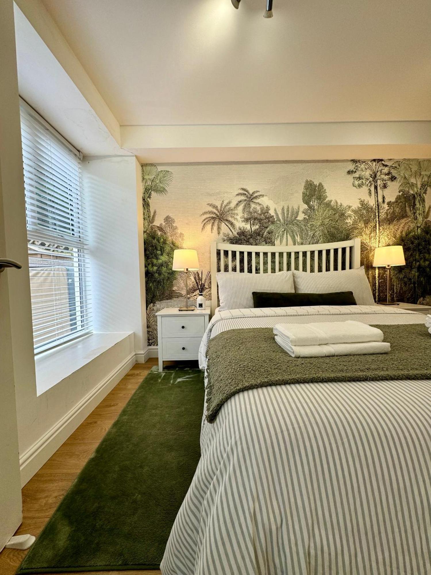Holiday Home 2Br L 2Ba With Patio-Sleep 6 Londres Extérieur photo
