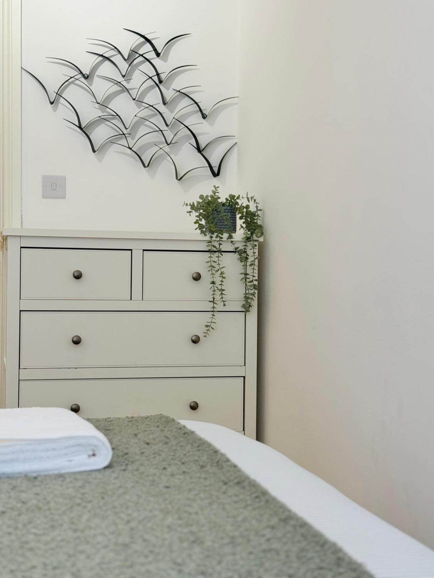 Holiday Home 2Br L 2Ba With Patio-Sleep 6 Londres Extérieur photo
